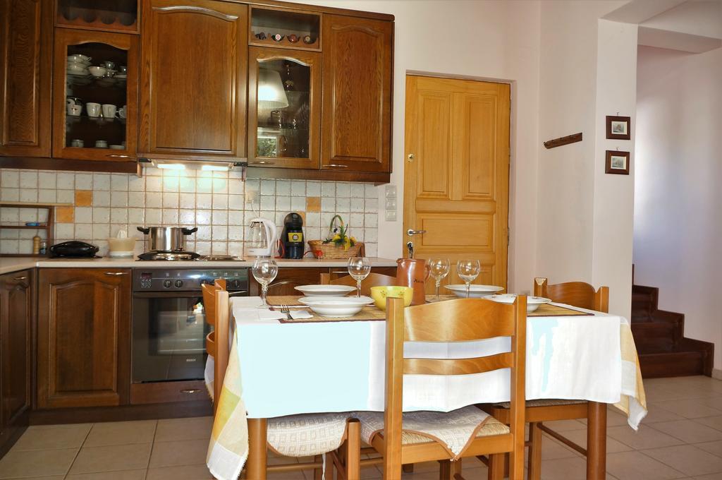 Villa The Platanus Tree Kato Vasiliki Екстериор снимка