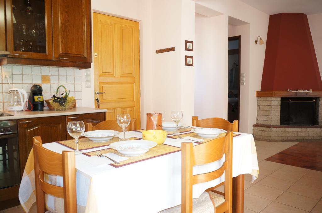 Villa The Platanus Tree Kato Vasiliki Екстериор снимка