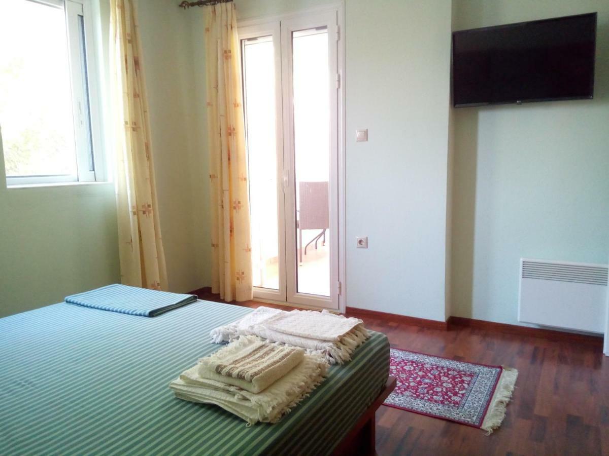 Villa The Platanus Tree Kato Vasiliki Екстериор снимка